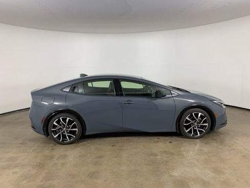Used 2024 Toyota Prius Prime image 7