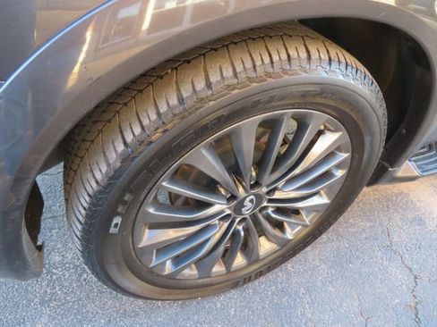 Used 2024 INFINITI QX80 Sensory w/ Cargo Package image 11