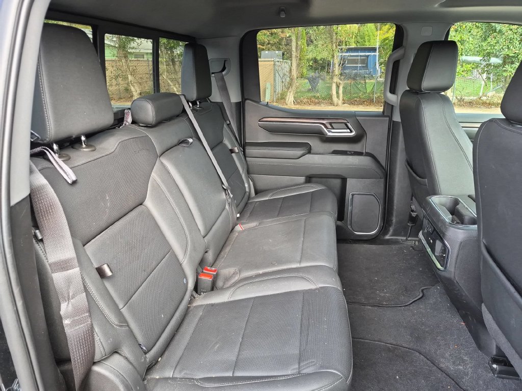 Used 2023 GMC Sierra 1500 SLT w/ SLT Premium Plus Package AWD/4WD image 15