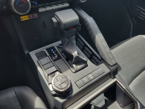 Used 2025 Toyota 4Runner TRD Off-Road Premium AWD/4WD image 24