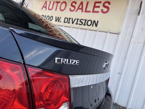 Used 2014 Chevrolet Cruze LT w/ All-Star Edition FWD image 8
