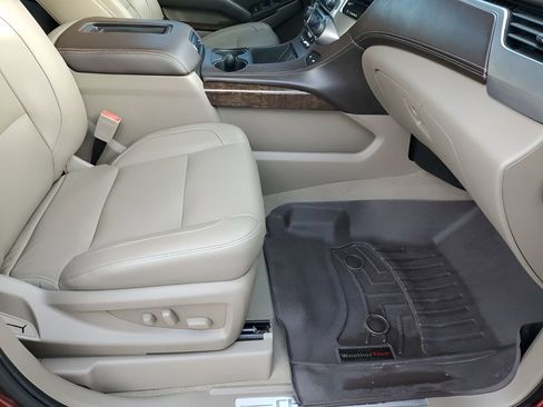 Used 2020 Chevrolet Suburban LT w/ Max Trailering Package image 16