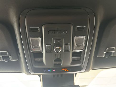 Used 2024 GMC Yukon Denali w/ LPO, Floor Liner Package image 31