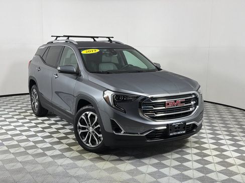 Used 2019 GMC Terrain SLT w/ Preferred Package AWD/4WD image 2