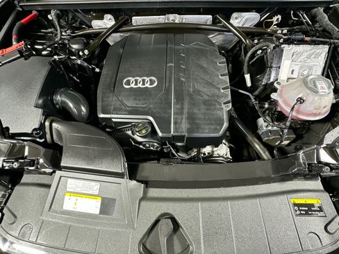 Used 2022 Audi Q5 2.0T Premium w/ Convenience Package image 37