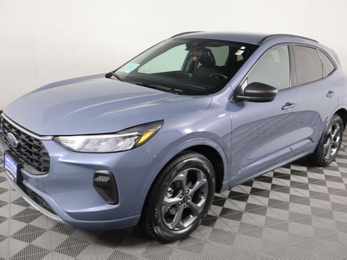 Used 2024 Ford Escape ST-Line image 10