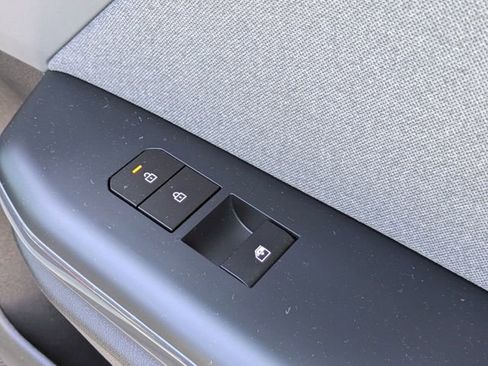 Used 2025 Kia K4 EX FWD image 32