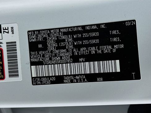 Certified 2024 Toyota Grand Highlander AWD Hybrid image 34
