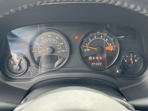 Used 2017 Jeep Patriot Latitude image 30