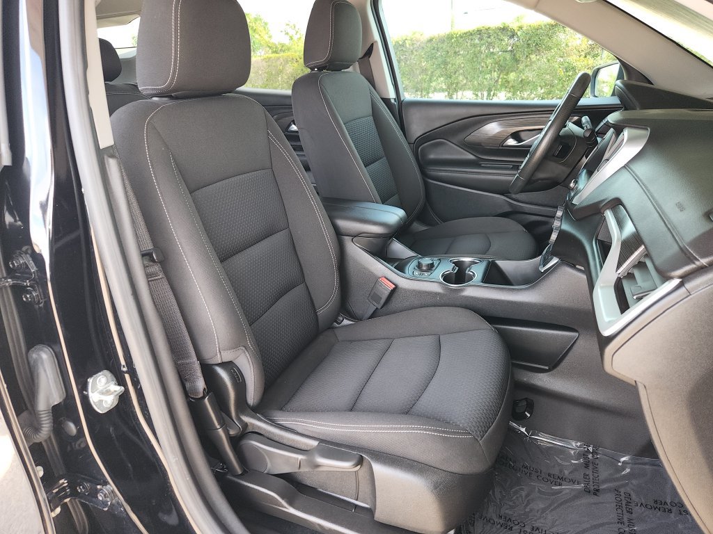 Used 2023 GMC Terrain SLE w/ Driver Convenience Package FWD image 16
