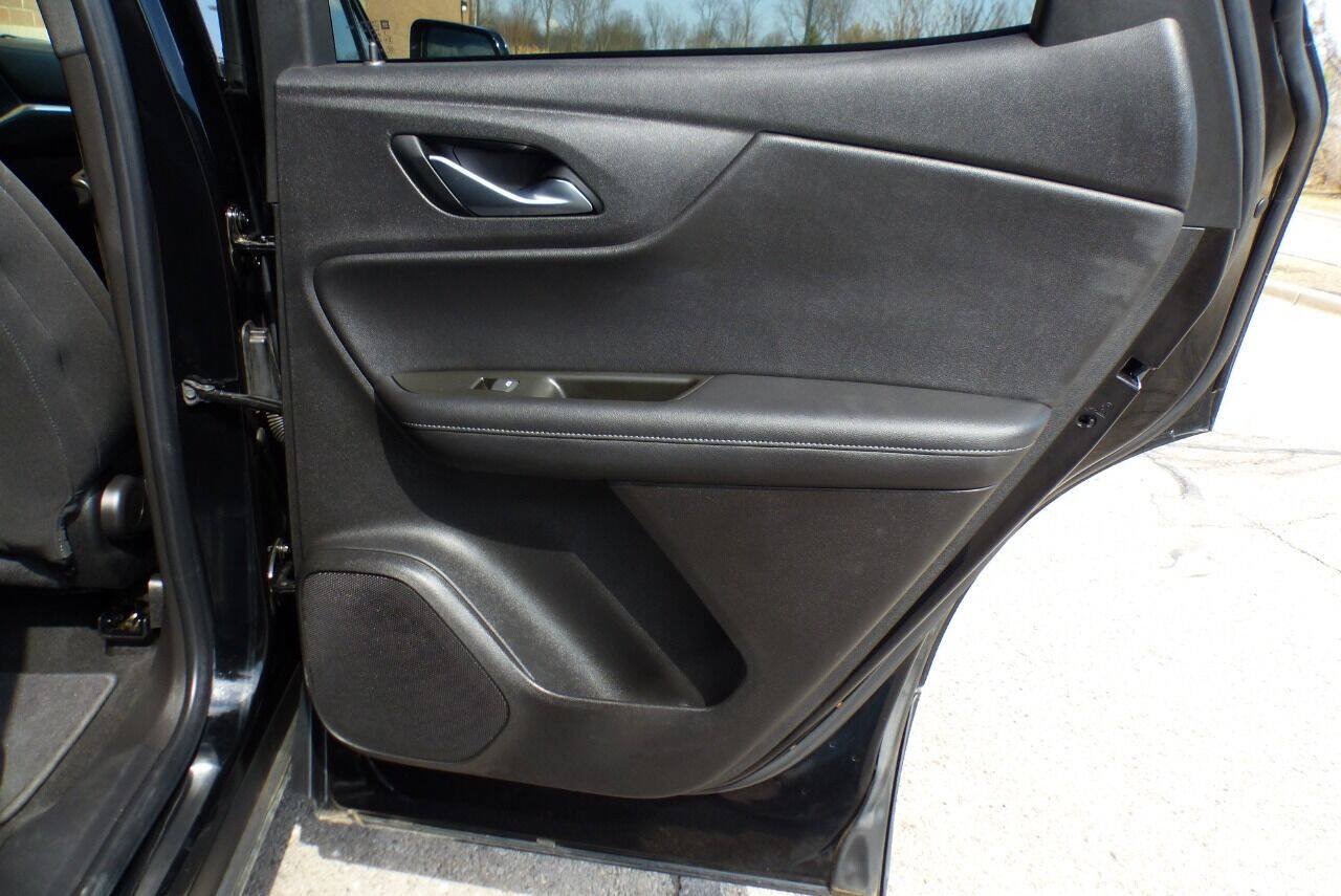Used 2020 Chevrolet Blazer LT FWD image 38