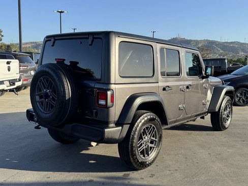 Certified 2025 Jeep Wrangler Unlimited Sport AWD/4WD image 7