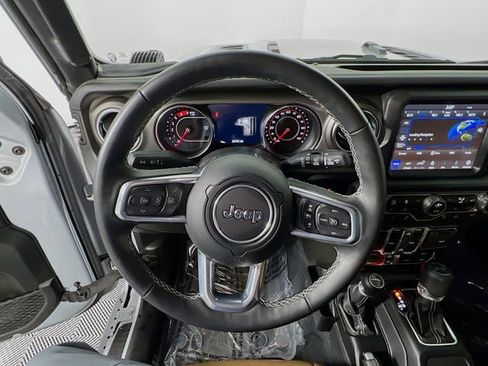 Used 2022 Jeep Wrangler Unlimited Rubicon w/ Steel Bumper Group image 10