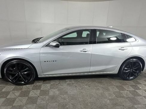 Used 2022 Chevrolet Malibu LT w/ Sport Edition FWD image 5