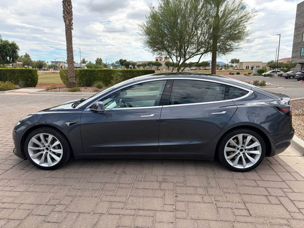 Used 2019 Tesla Model 3 Standard Range Plus RWD image 5