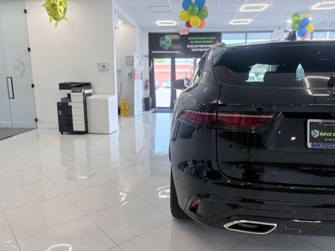 Used 2021 Jaguar F-PACE S AWD/4WD image 13