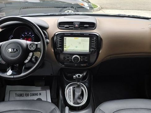 Used 2016 Kia Soul + w/ Audio Package FWD image 13
