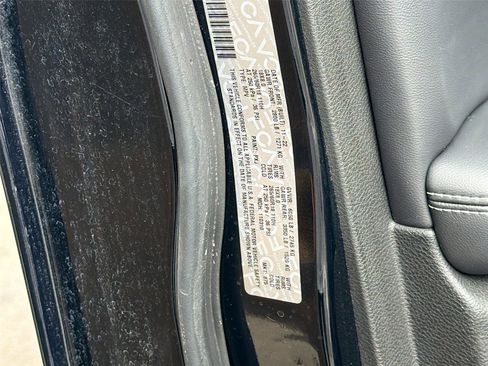 Used 2023 Jeep Grand Cherokee Limited image 33