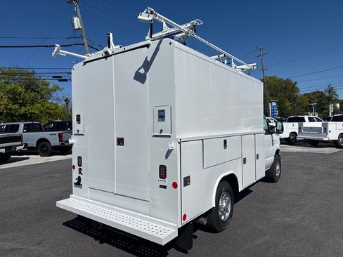 New 2026 Ford E-350 and Econoline 350 Super Duty w/ Power Equipment Group image 5