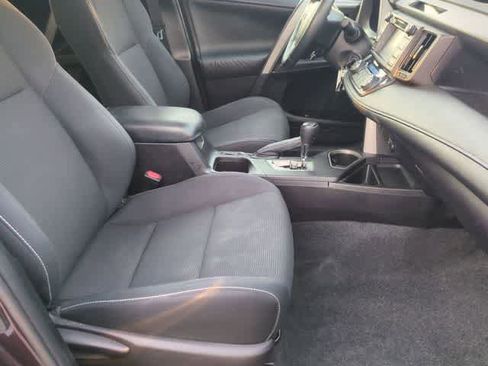 Used 2017 Toyota RAV4 XLE image 21