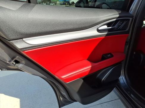 Used 2019 Alfa Romeo Stelvio Ti Sport w/ Quick Order Package 22S Sport image 12