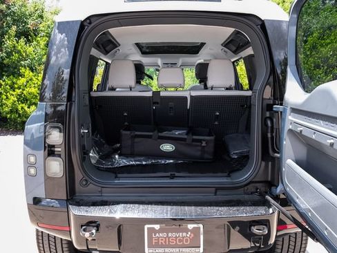 New 2026 Land Rover Defender 110 X-Dynamic SE AWD/4WD image 61