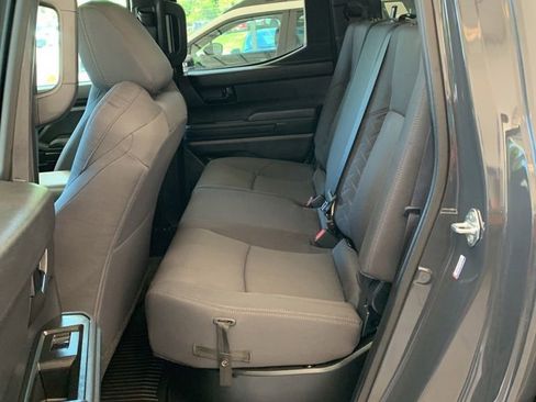 Used 2025 Toyota Tacoma SR w/ SR Upgrade Package AWD/4WD image 14