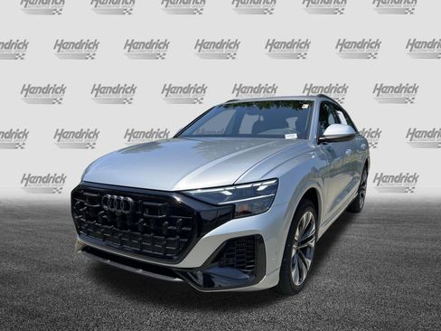 Certified 2024 Audi Q8 Premium AWD/4WD image 5