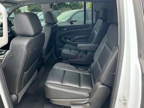 Used 2020 Chevrolet Suburban LT AWD/4WD image 9