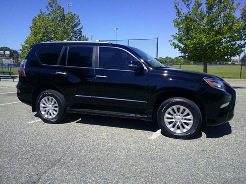Used 2018 Lexus GX 460 Premium AWD/4WD image 6