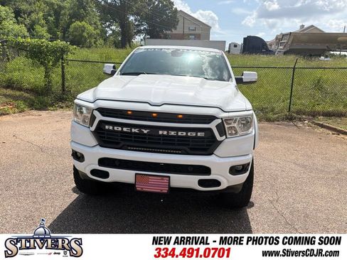 Used 2022 RAM 1500 Big Horn AWD/4WD image 3