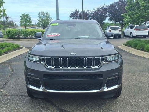 Certified 2023 Jeep Grand Cherokee L Limited AWD/4WD image 2