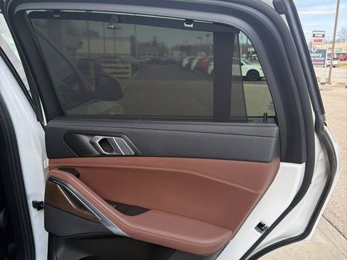 Used 2020 BMW X6 xDrive40i w/ Executive Package image 13