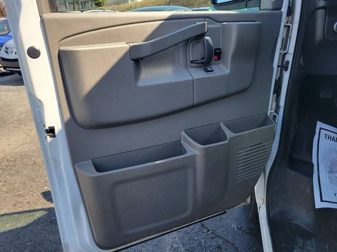 Used 2019 Chevrolet Express 2500 w/ Communications Package RWD image 13