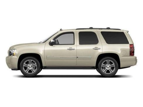 Used 2009 Chevrolet Tahoe LTZ AWD/4WD image 3