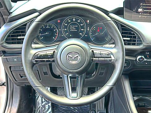 New 2026 MAZDA MAZDA3 2.5 S Hatchback w/ Premium Pkg FWD image 17