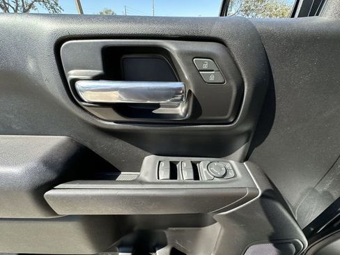 Used 2021 Chevrolet Silverado 1500 Custom image 21