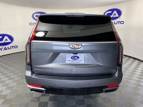 Used 2021 Cadillac Escalade Premium Luxury w/ Driver Assist Tech Package AWD/4WD image 4