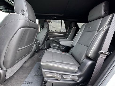 Certified 2025 Cadillac Escalade Premium Luxury w/ Touring Package image 34