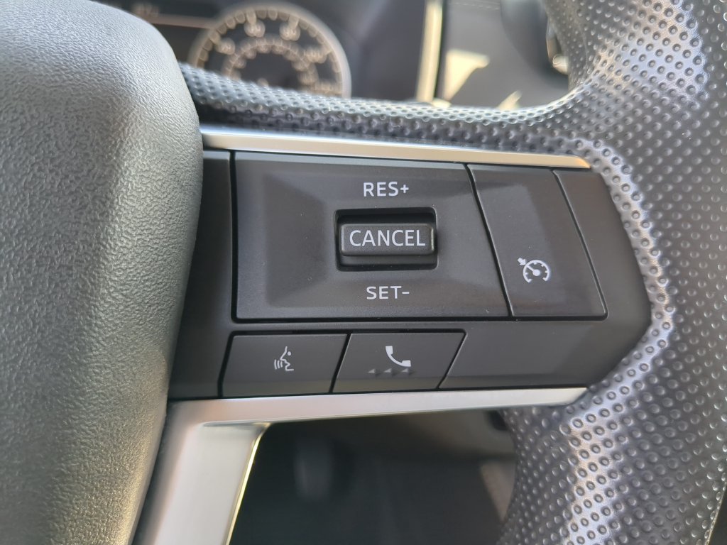 Used 2024 Mitsubishi Outlander ES FWD image 27