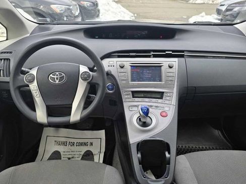 Used 2013 Toyota Prius Three image 13