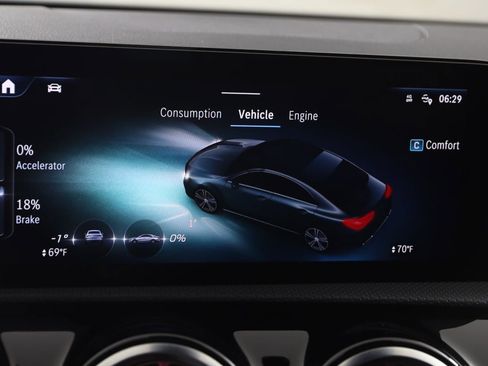 Used 2025 Mercedes-Benz CLA 250 4MATIC image 46