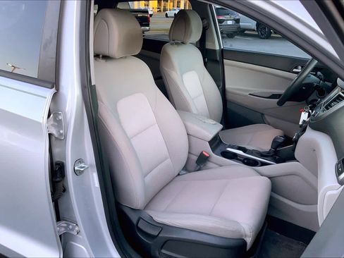 Used 2017 Hyundai Tucson Eco image 9