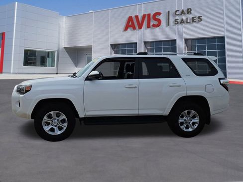 Used 2024 Toyota 4Runner SR5 image 2