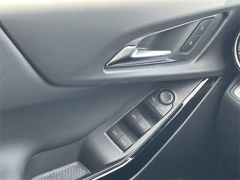 New 2026 Chevrolet Equinox LT image 22