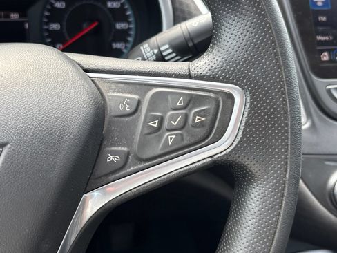Used 2023 Chevrolet Malibu LT FWD image 23