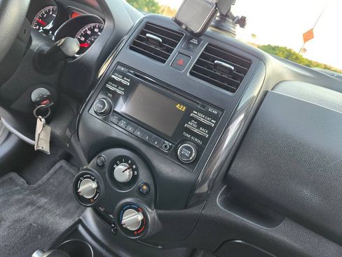 Used 2014 Nissan Versa Note SV w/ Convenience Package FWD image 42