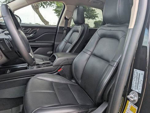 Used 2023 Lincoln Corsair AWD w/ Equipment Group 101A image 24