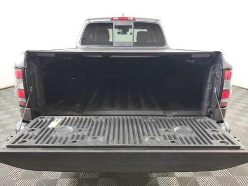 Used 2022 Nissan Frontier SV RWD image 8