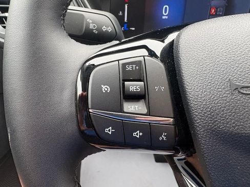 Used 2026 Ford Escape Active w/ Cold Weather Package FWD image 18